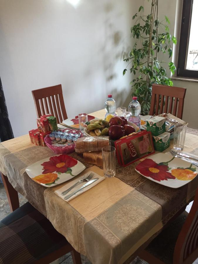 Villa Althea Ronago Eksteriør billede