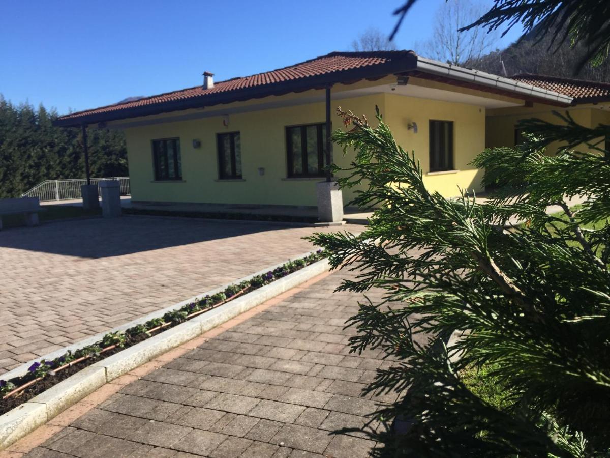 Villa Althea Ronago Eksteriør billede